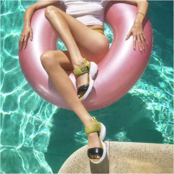 NWOT Sorel Explorer Blitz Stride Leather Sandal Olive - Picture 6 of 8